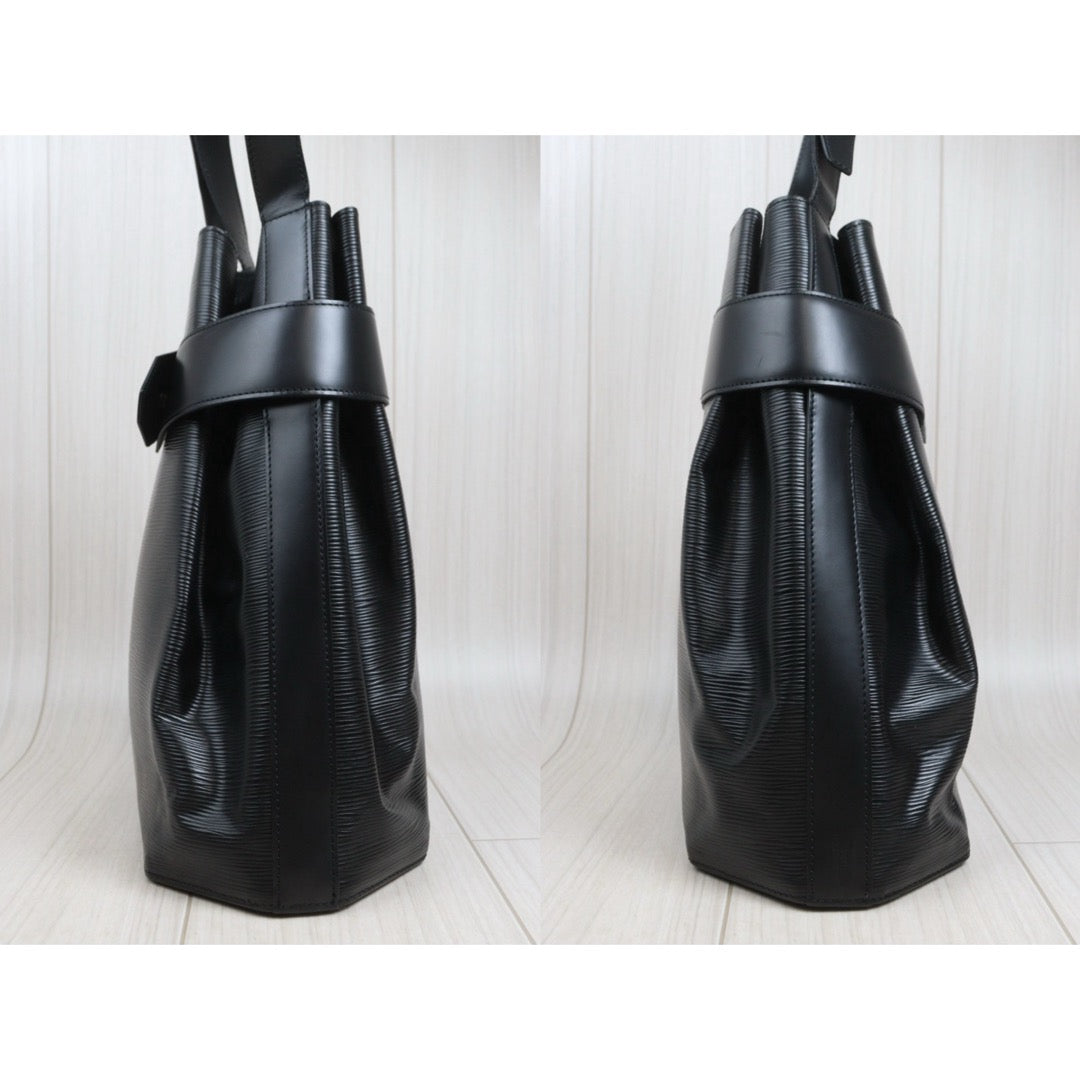 Include Entrupy Certificate of Authenticity｜Good ( Rank AB)｜Louis Vuitton Epi Sack de Paul GM Shoulder Bag Black｜26101408