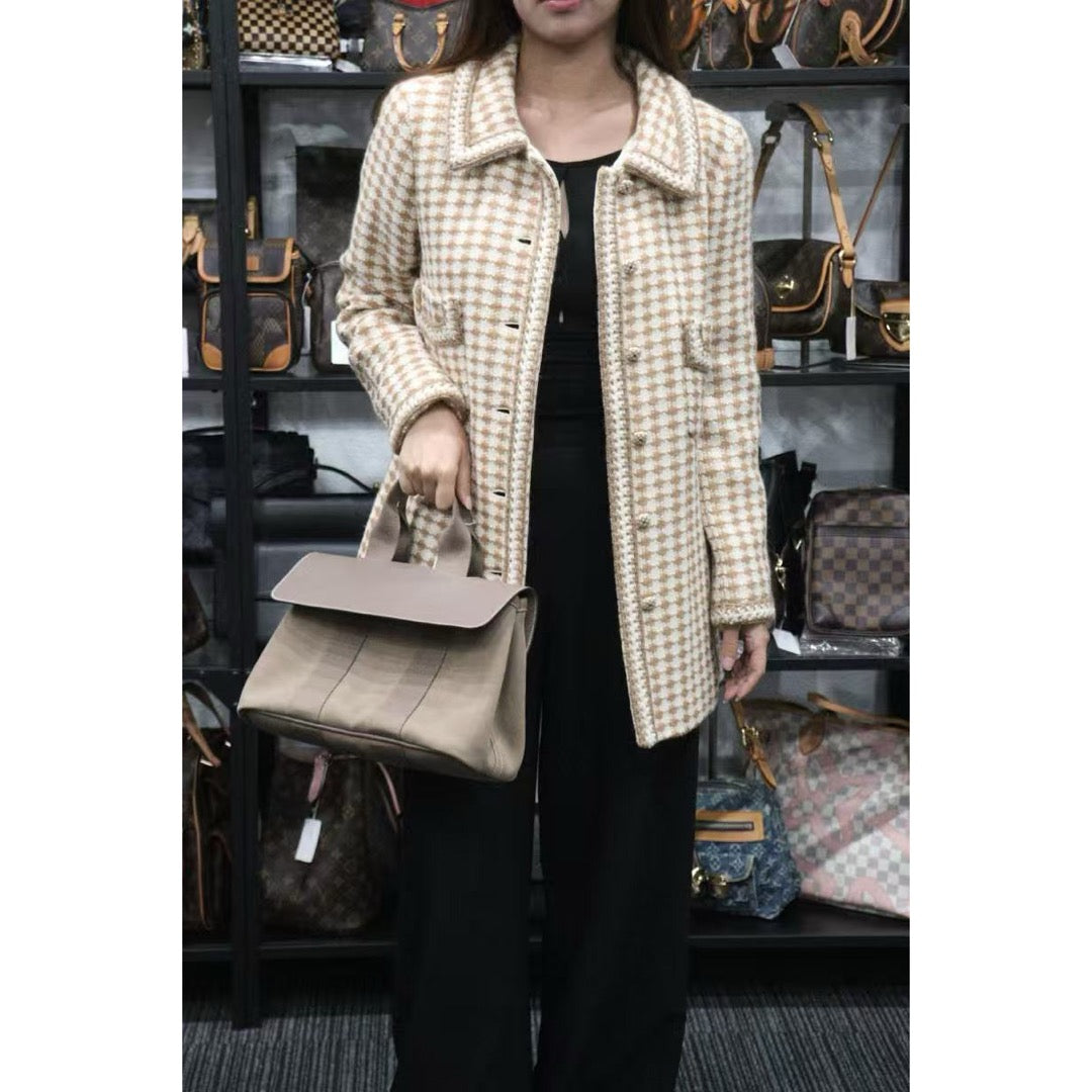 Very Good ( Rank A) ｜ CHANEL 00A Wool Houndstooth Coat 40 size  ｜W25102107