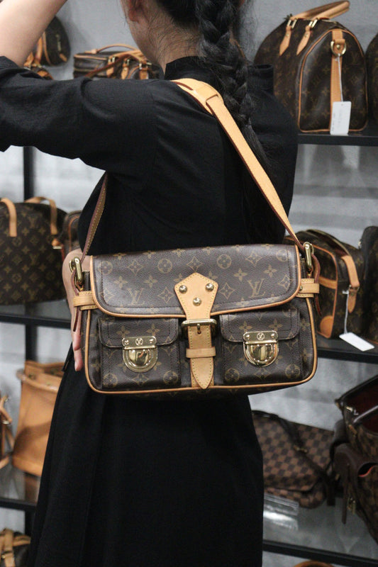 Good ( Rank AB) ｜ LV Monogram Hudson PM Shoulder  Bag｜24080808
