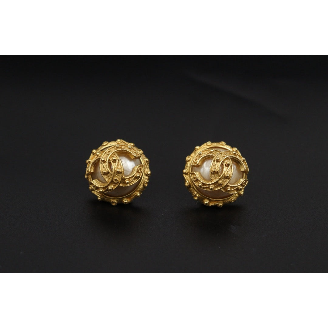 Good ( Rank AB)｜CHANEL COCO Mark 24K Gold Plating Pearl Earrings  Made In 1994Year ｜25080708