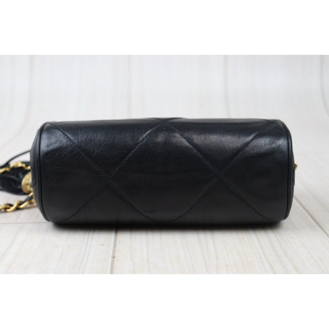 Rank AB｜ CHANEL Lamb Skin Shoulder Bag Black  Made in 1986-1988Year ｜24073113