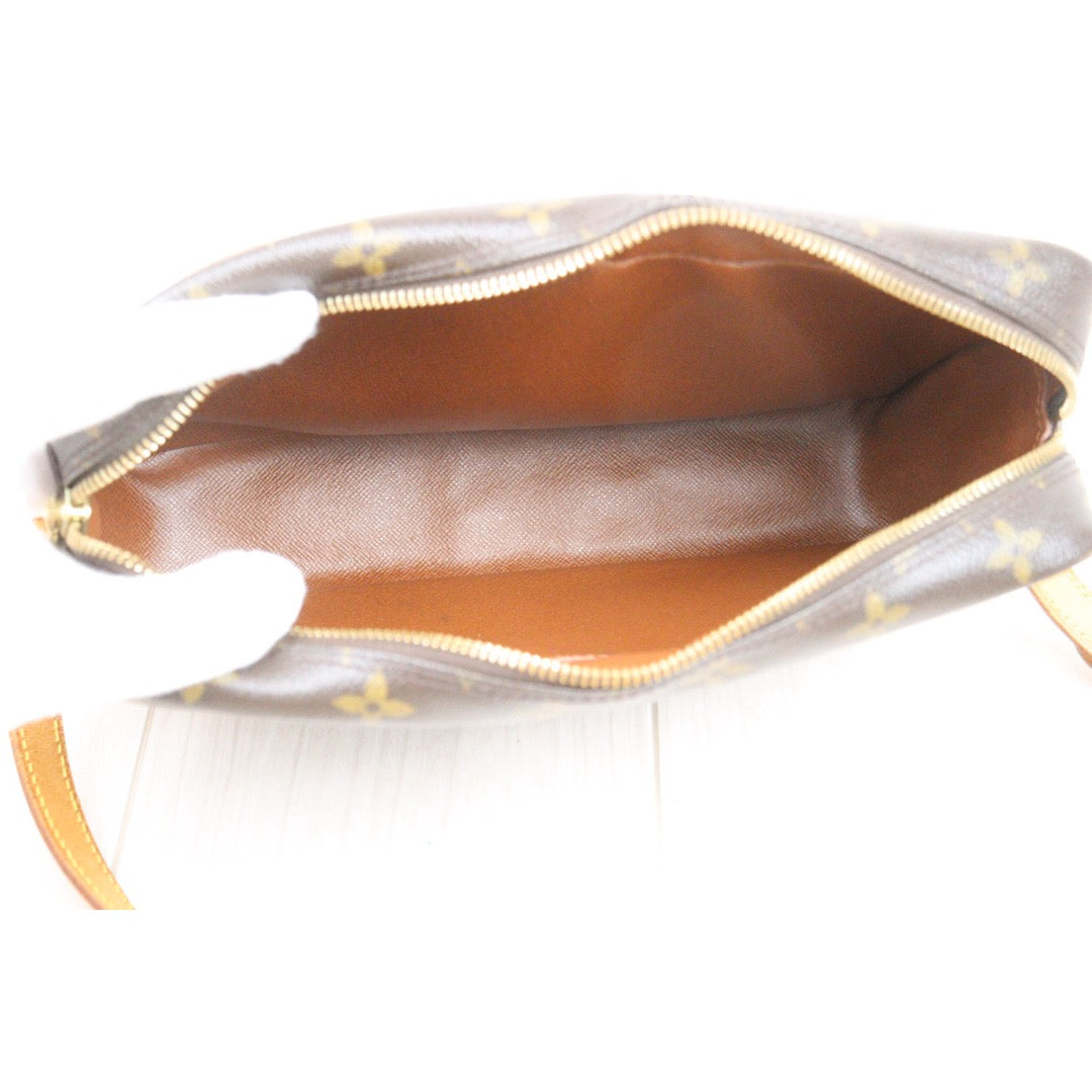 Fair ( Rank B)｜LV Monogram Trocadero 27 Shoulder Bag｜26012004