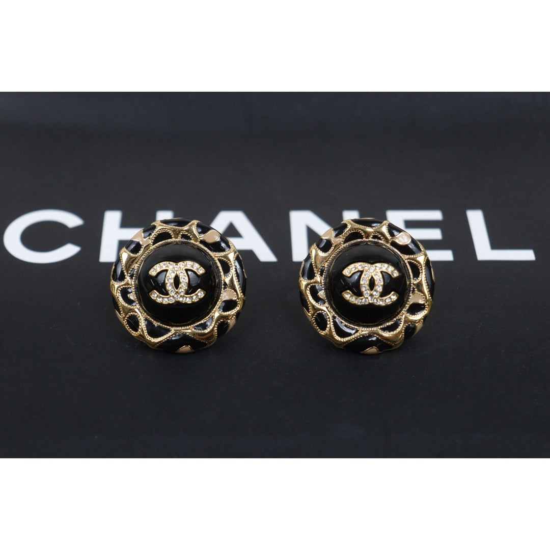 Very Good ( Rank A) ｜ CHANEL A22P Coco Mark  Rhinestone Golden  Earrings Made In 2022Year｜26020604
