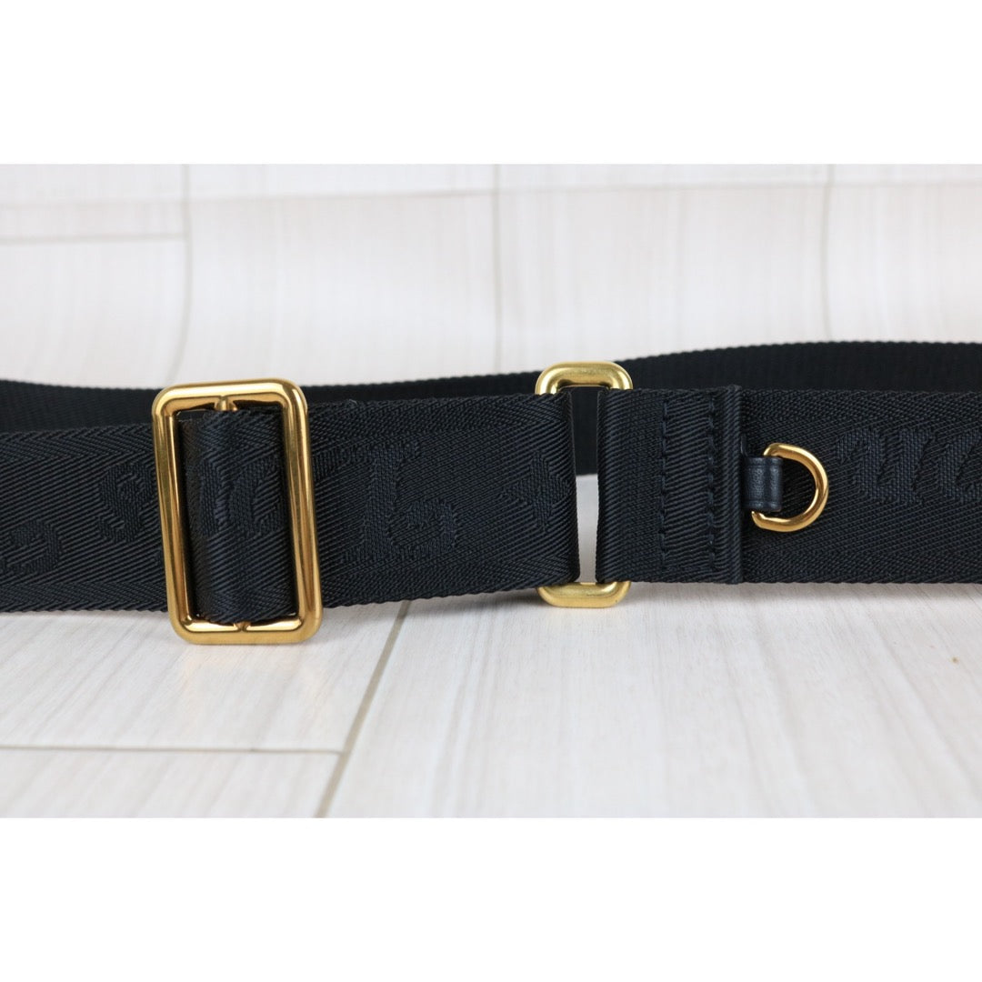 Very Good ( Rank A)｜ LV Calf Leather  New Wave Multi Pochette  Black IC Chips Model｜S25090503