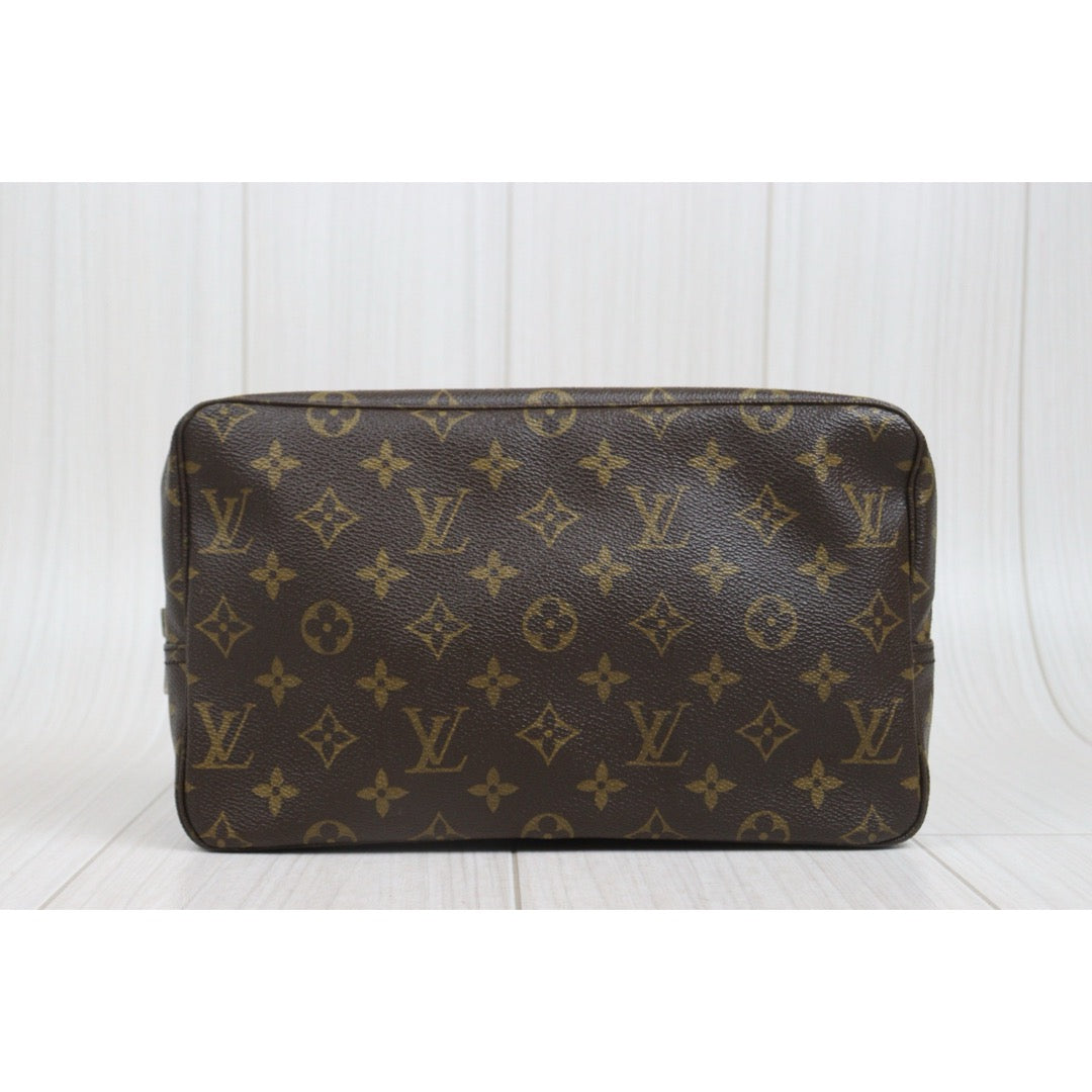 Include Entrupy Certificate of Authenticity｜Good ( Rank AB)｜ Louis Vuitton Truth Toilet 28 Monogram Makeup Pouch｜26071602