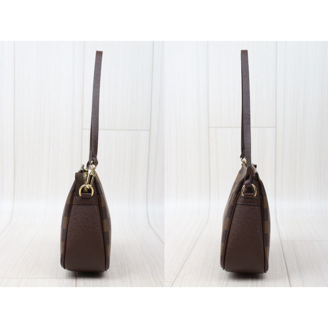 Rank SA ｜ LV Damier Truth make up ｜24053009