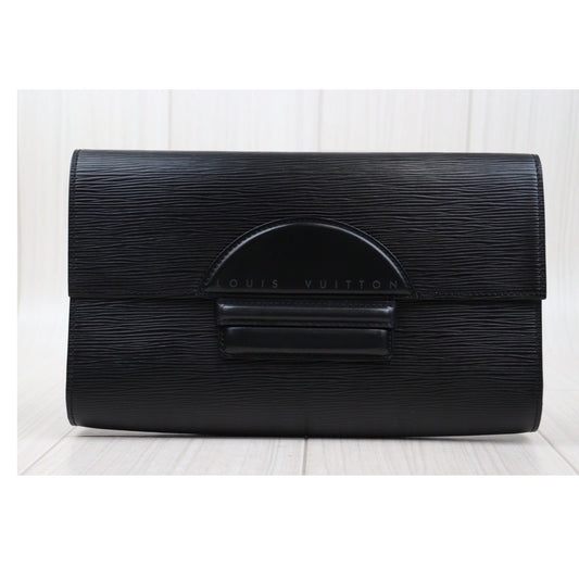 Rank A ｜ LV Epi Courcelles Clutch Black｜24040809