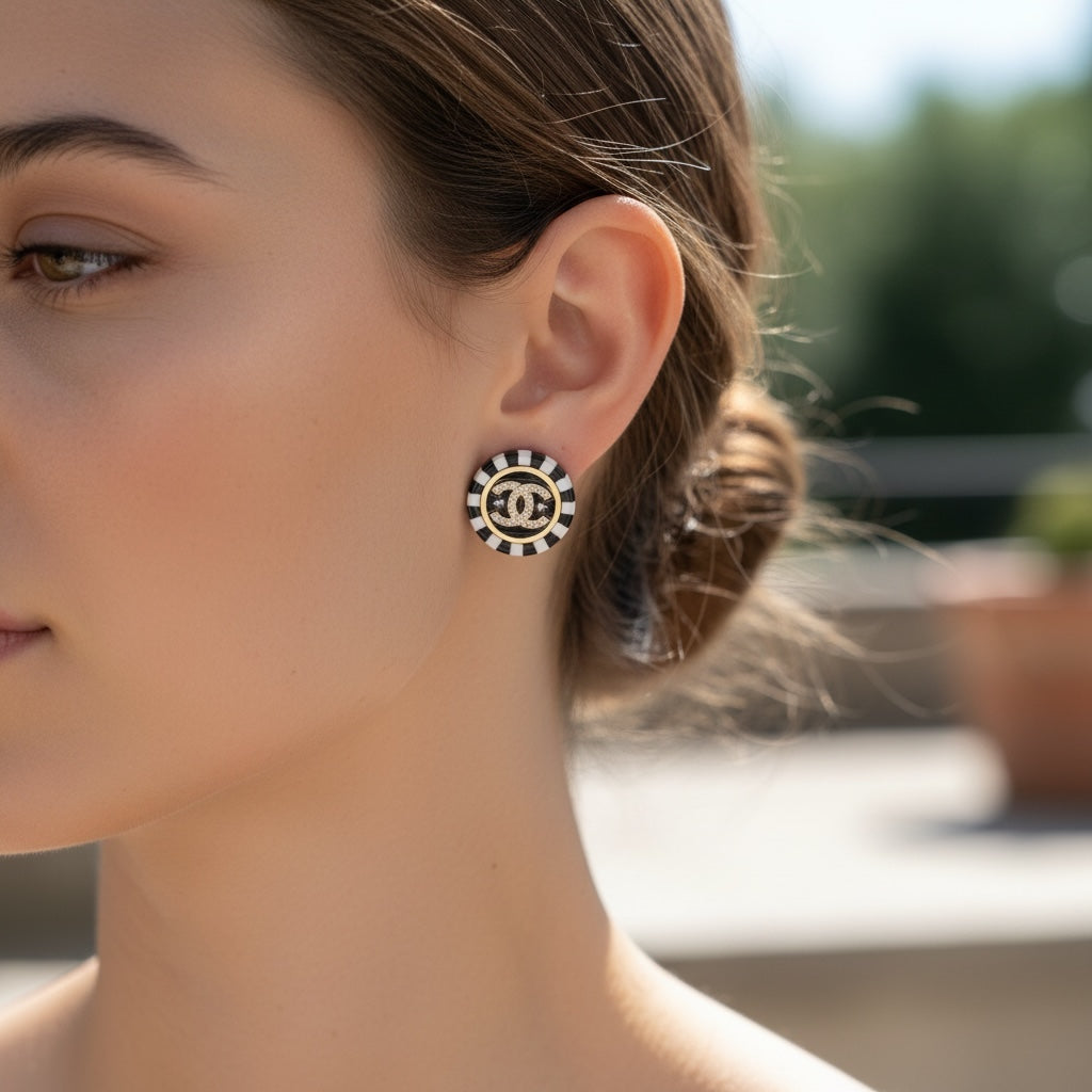 Include Authentic Detective Certificate of Authenticity｜Very Good ( Rank A) ｜CHANEL D23C COCO Mark  Black Acrylic Rhinestone Earrings Made In 2023Year｜S26031007
