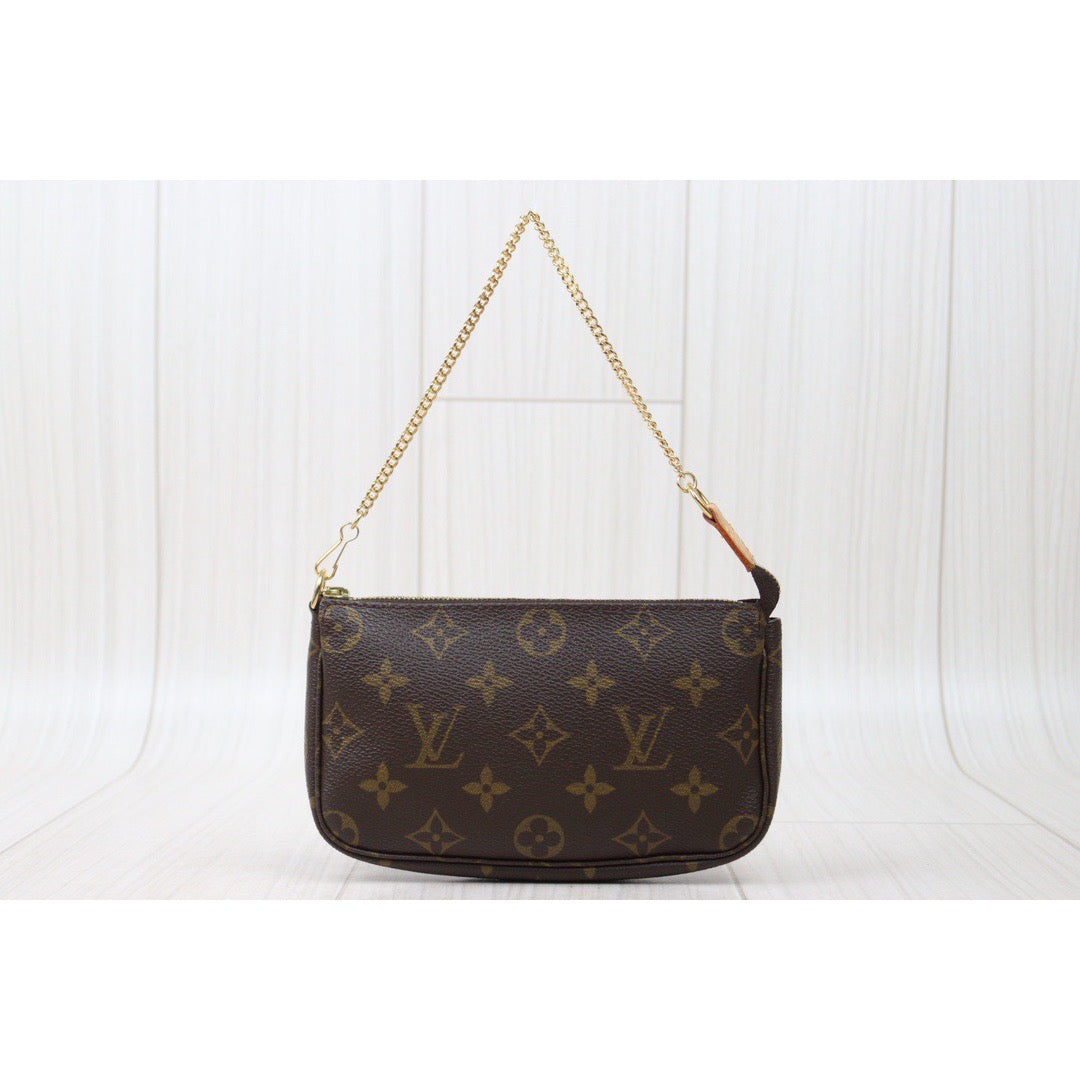 Good ( Rank AB)｜ LV Monogram Pochette Accessoires ｜V24060631