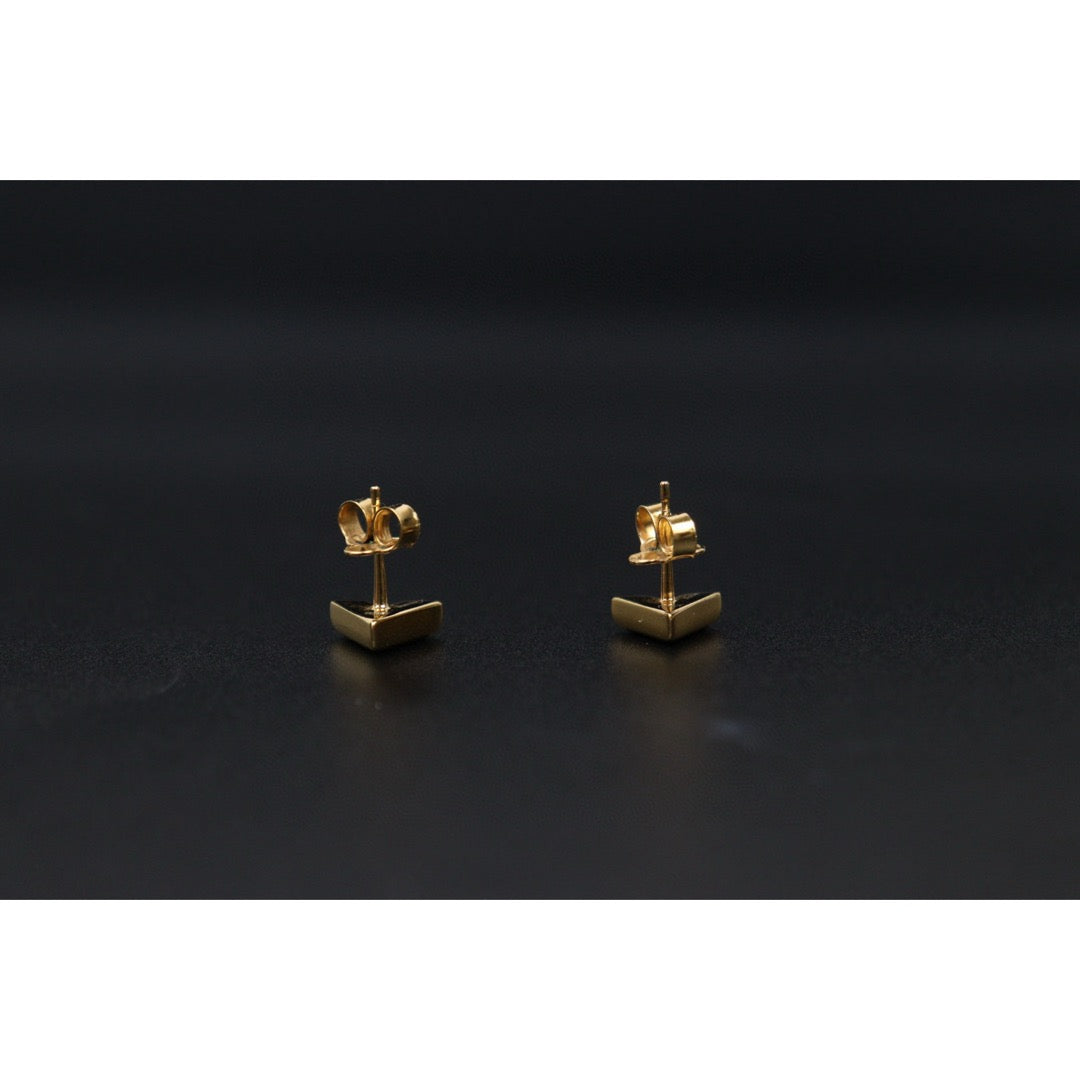 Very Good ( Rank A) ｜ LV Collier Essential V Earrings ｜25010912