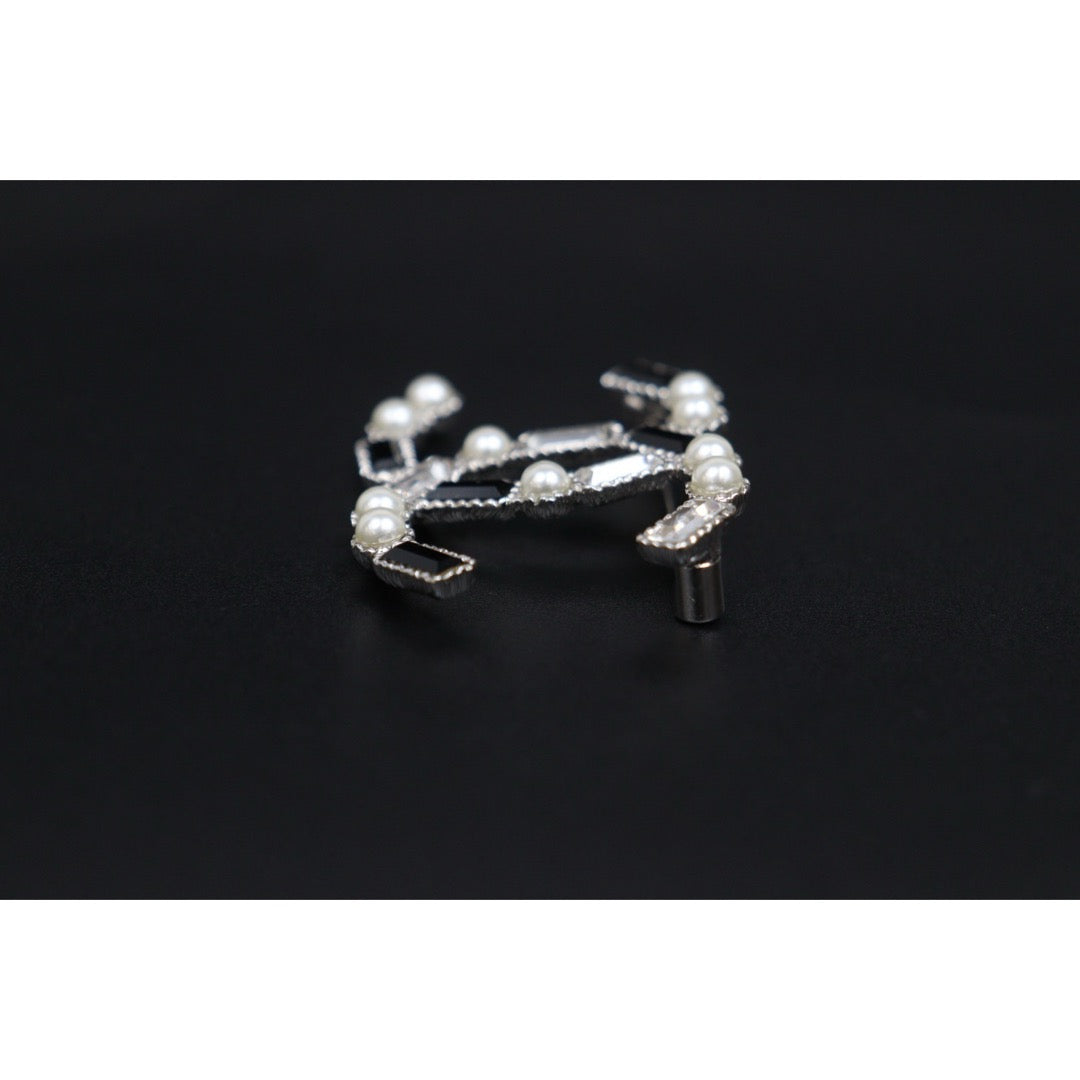 Include Authentic Detective Certificate of Authenticity｜Excellent（Rank SA）｜ CHANEL B23K Coco Mark  Rhinestone  Brooch Made In 2023Year ｜S26031022