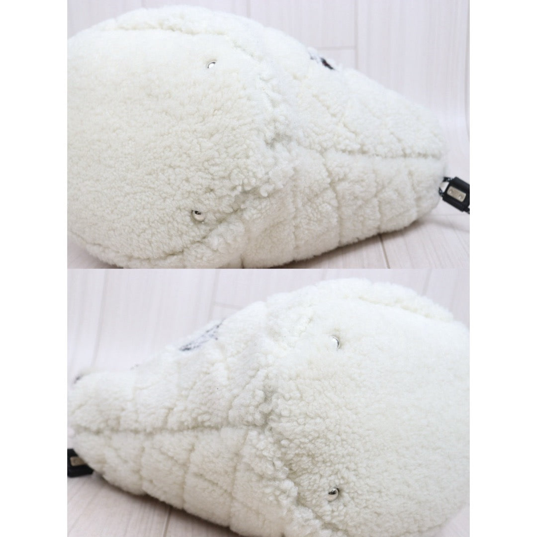 Include Entrupy Certificate of Authenticity｜Very Good ( Rank A) ｜ CHANEL Coco Neige Series Lamb Wool ToteBag Made In 2019～2020Year ｜Y26040602