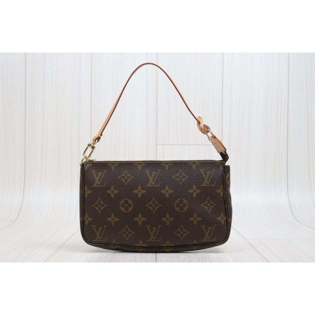 Include Entrupy Certificate of Authenticity｜Very Good ( Rank A)｜ Louis Vuitton  Monogram Pochette Accessoires ｜26061106