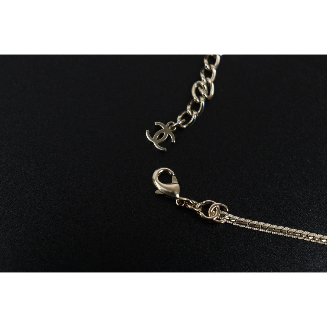 Very Good ( Rank A) ｜  CHANEL Coco Mark 24B Snake Bone Chain  Choker Necklace ｜V25110608