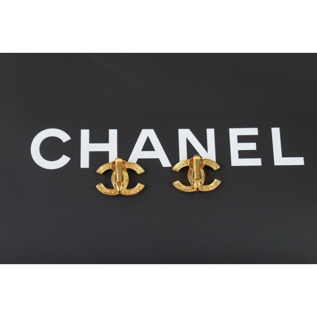 Rank A ｜CHANEL COCO Mark Diamond Vintage Earrings ｜24050605