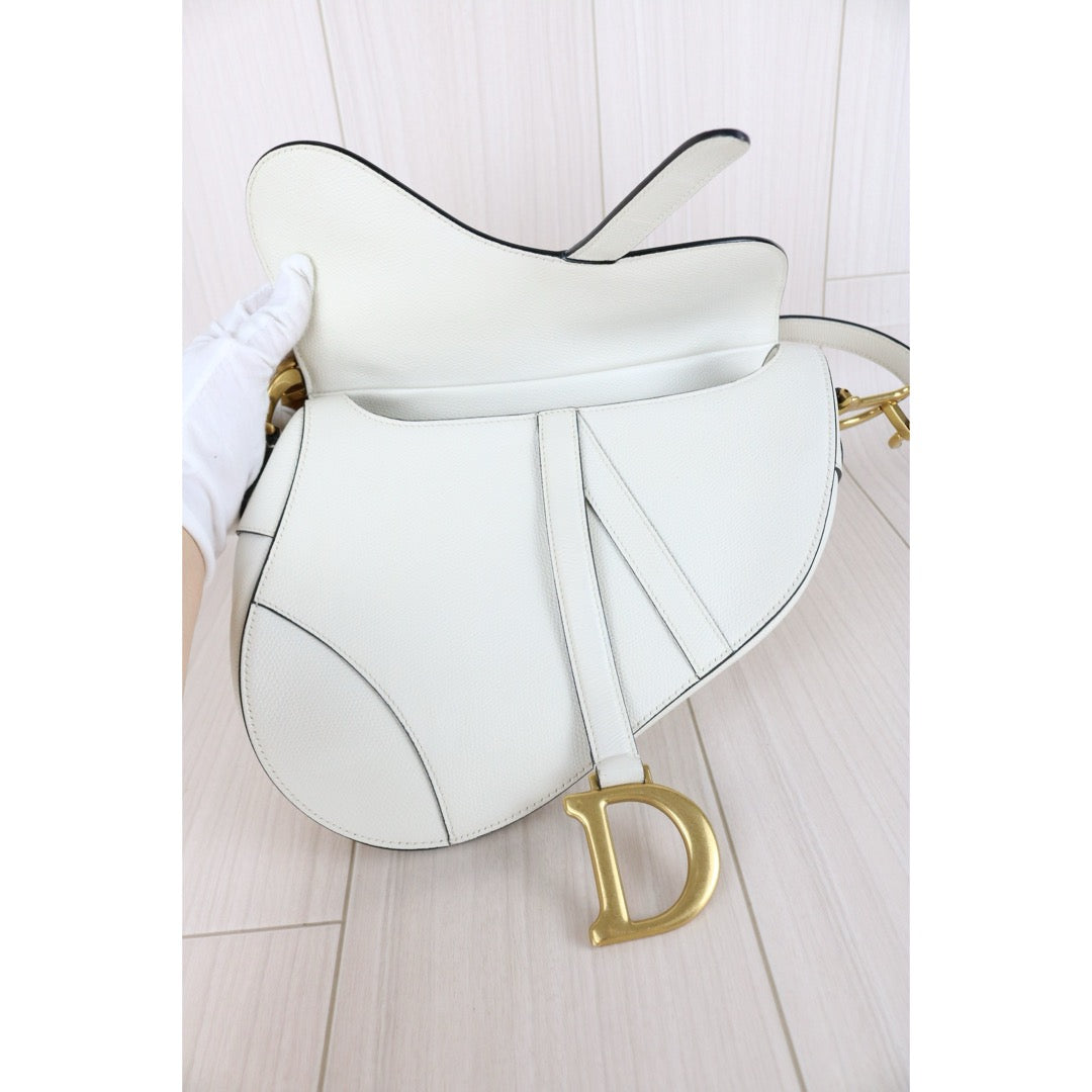 Very Good ( Rank A)｜Dior Trotter Saddle Shoulder Bag Medium White Current Model｜S25091009