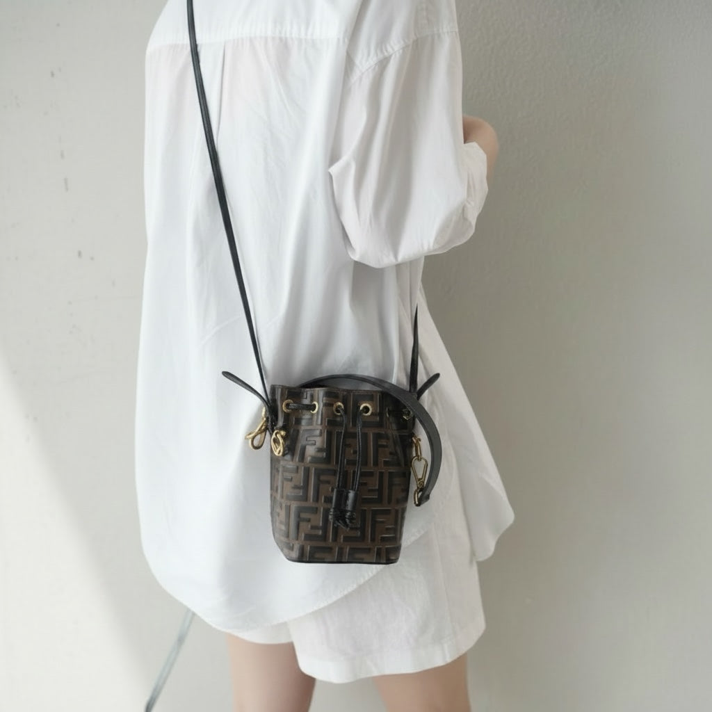 Include Entrupy Certificate of Authenticity｜Good ( Rank AB)｜ FENDI Zucca Mini Mon Tresor Calf Leather Bucket bag Shoulder Bag Brown ｜26051904