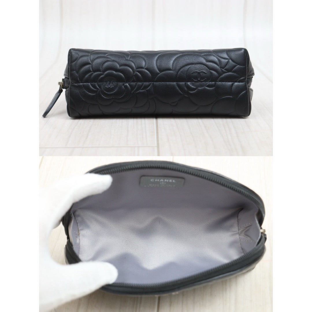 Very Good ( Rank A)｜ CHANEL Lambskin Camellia Cosme Pouch Black Made In 2012Year｜26022403