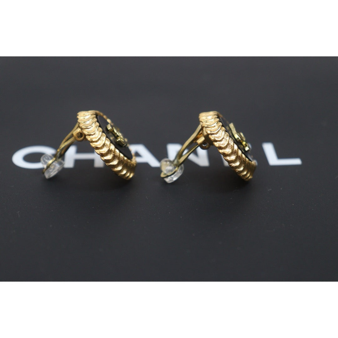 Include Authentic Detective Certificate of Authenticity｜Very Good ( Rank A) ｜CHANEL 95A COCO Mark Vintage Earrings Made In 1995 Year ｜26070306