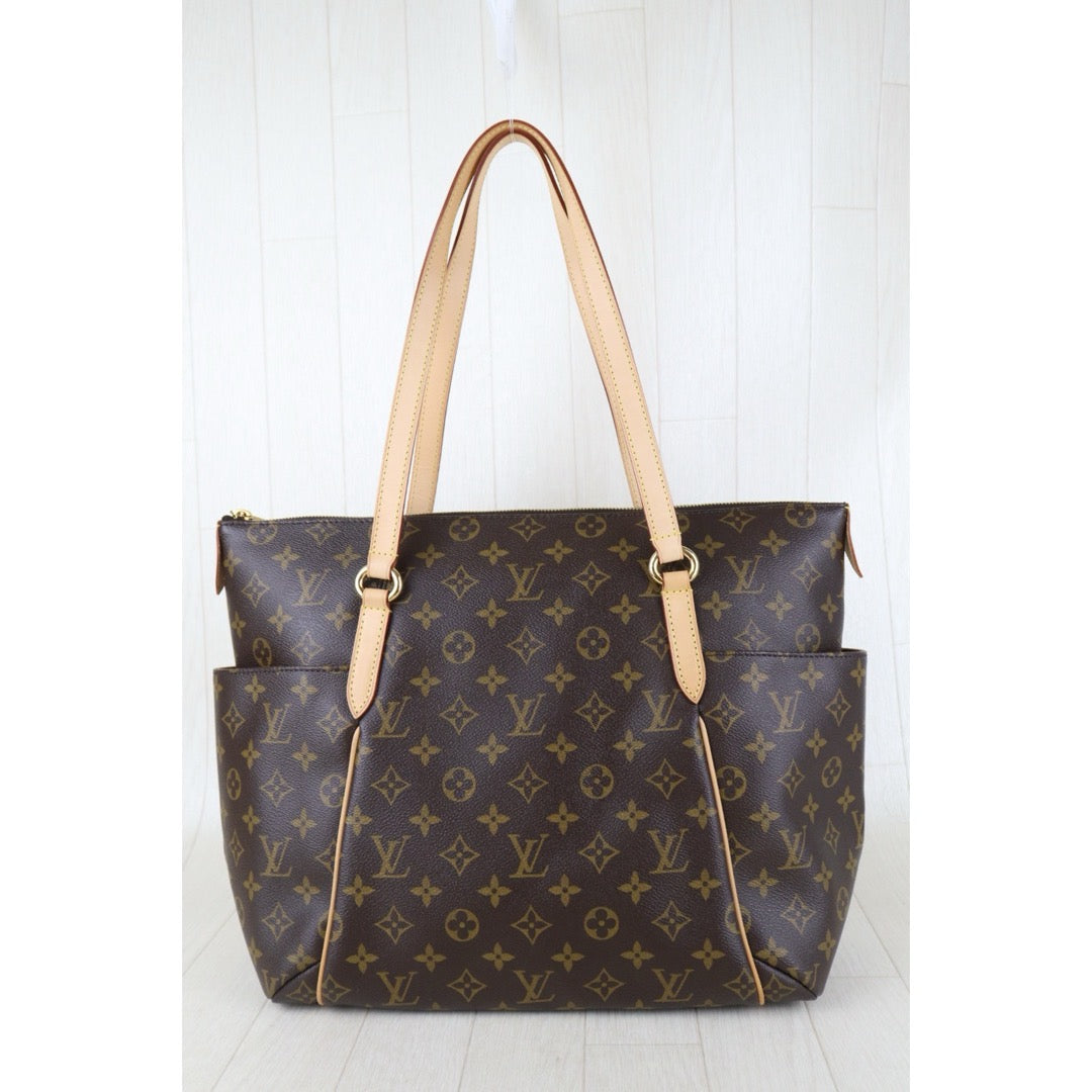 Include Entrupy Certificate of Authenticity｜Excellent（Rank SA）｜Louis Vuitton Monogram Totally MM Tote Bag｜S26080114