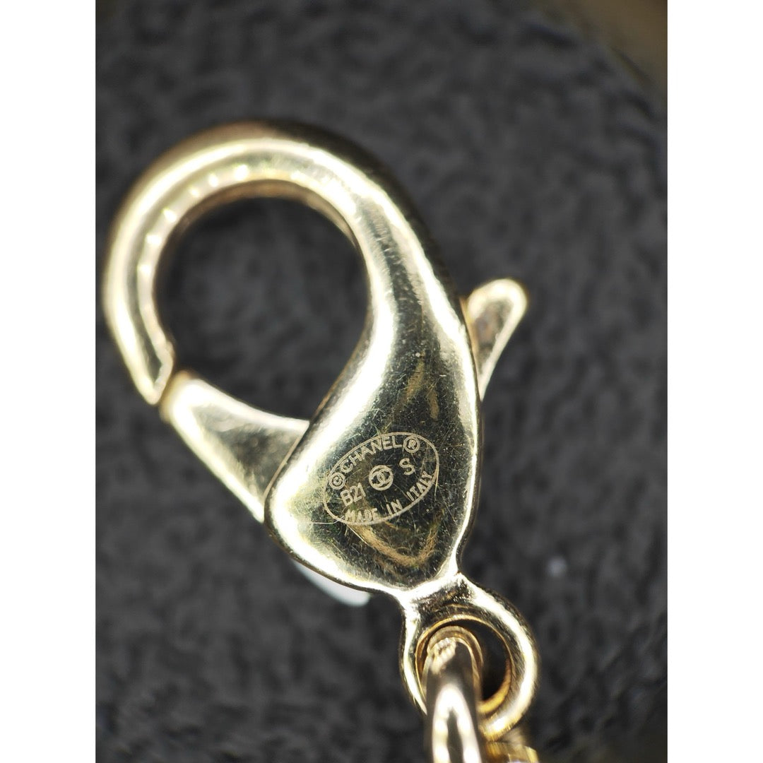Include Authentic Detective Certificate of Authenticity｜Very Good ( Rank A) ｜ CHANEL B21S  Coco Mark  Leather  Double Chain Tinybag Waist Chain Made In 2021Year Limited edition｜S26062105