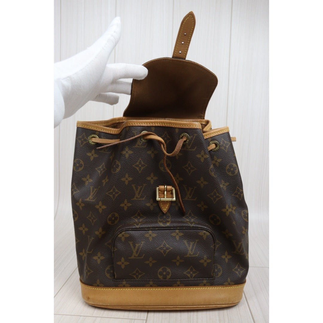 Include Entrupy Certificate of Authenticity｜Fair ( Rank B)｜ Louis Vuitton Monogram Montsouris MM Backpack｜25121904