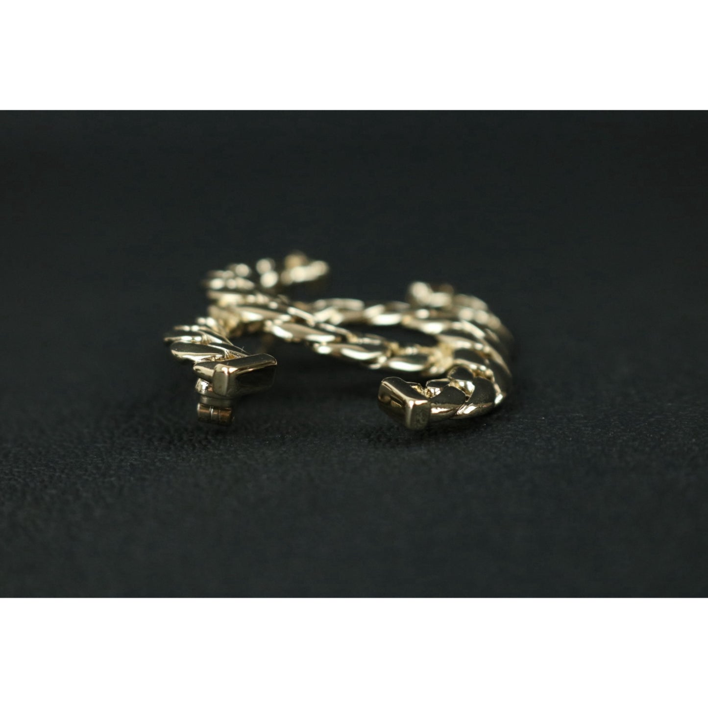 Include Authentic Detective Certificate of Authenticity｜Very Good ( Rank A)｜ CHANEL B24P Double C Chain Brooch Made in 2024 Year｜S26081805