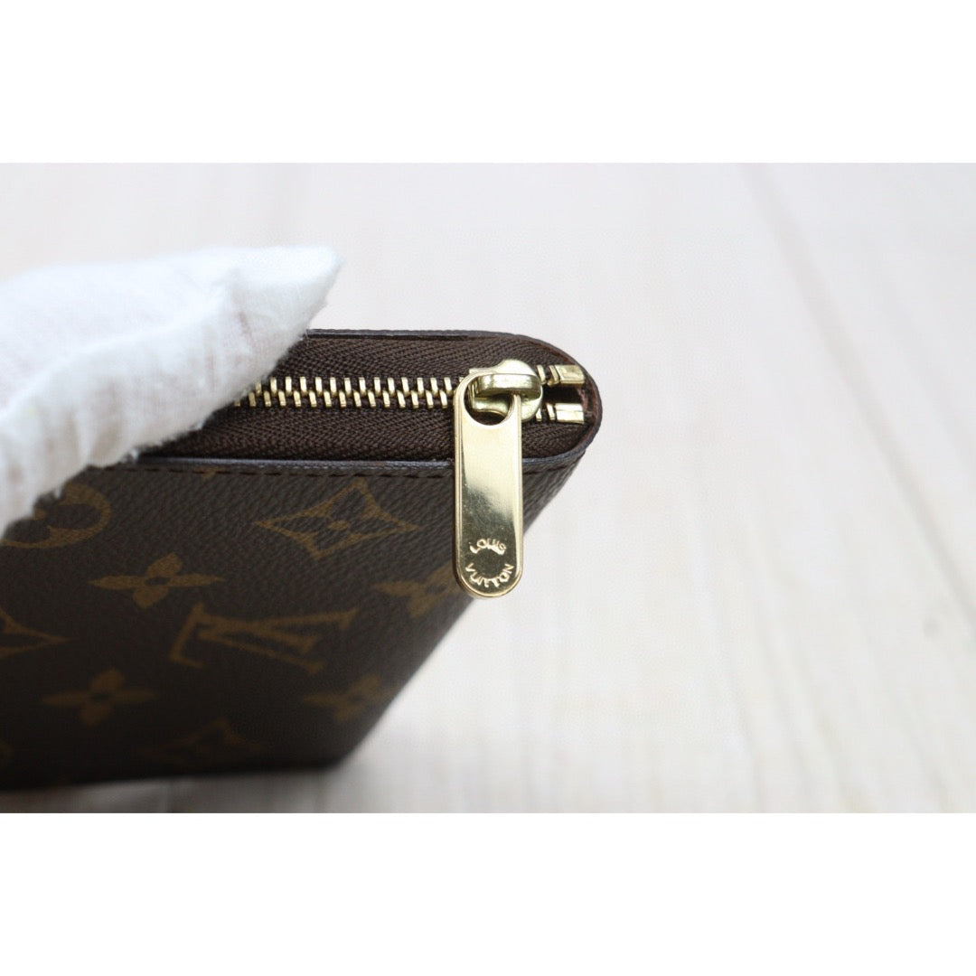 Very Good ( Rank A) ｜ LV Monogram  Wallet ｜24122623