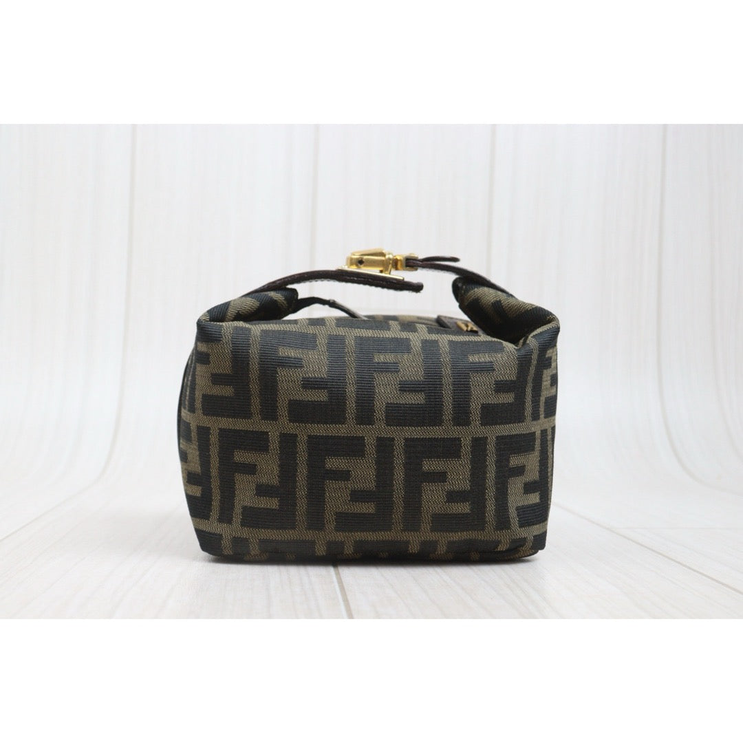 Include Entrupy Certificate of Authenticity｜Good ( Rank AB)｜ FENDI Zucca  Mini Vanity Pouch｜26101302