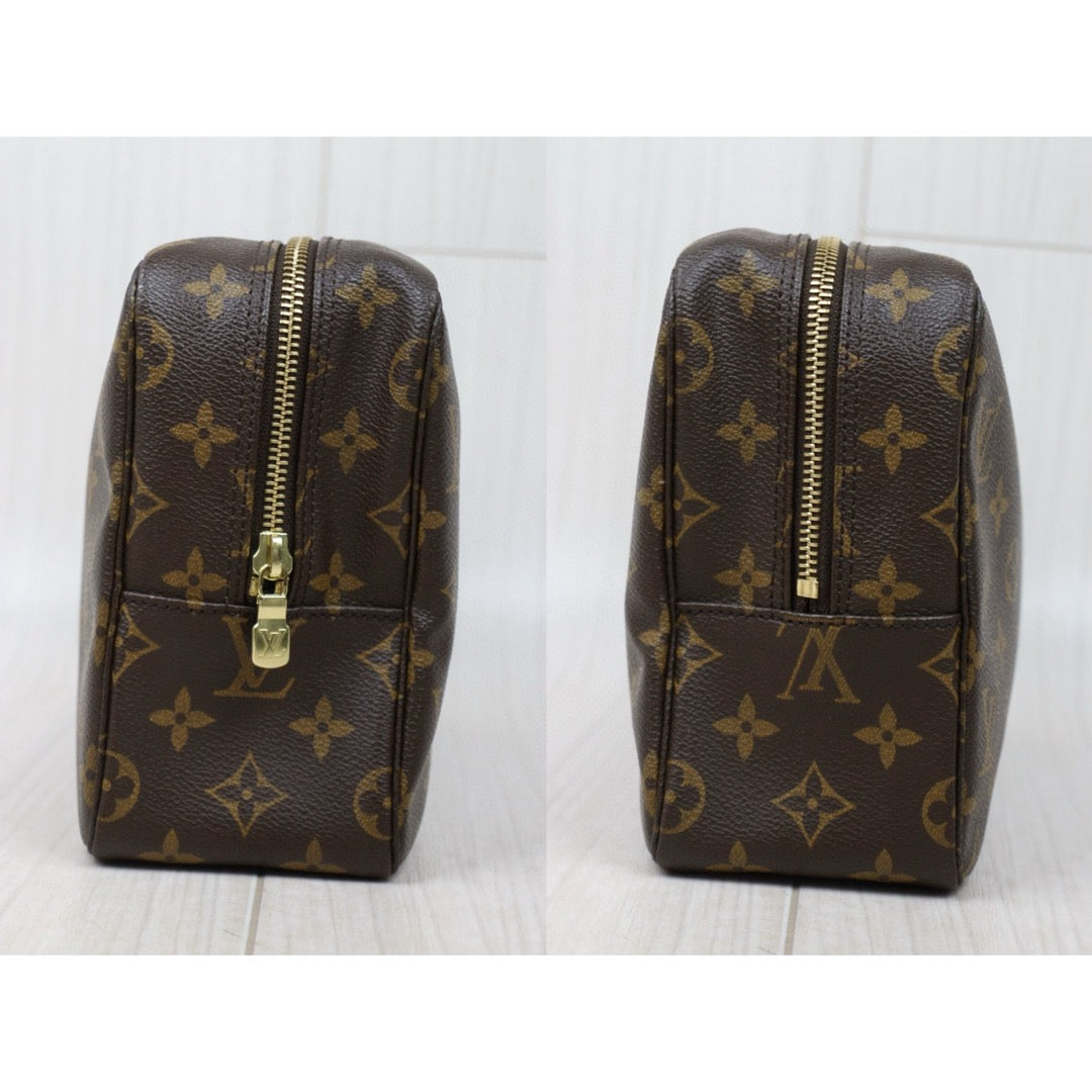 Very Good ( Rank A) ｜ LV Truth Toilet 28 Monogram Makeup Pouch｜Q25040303