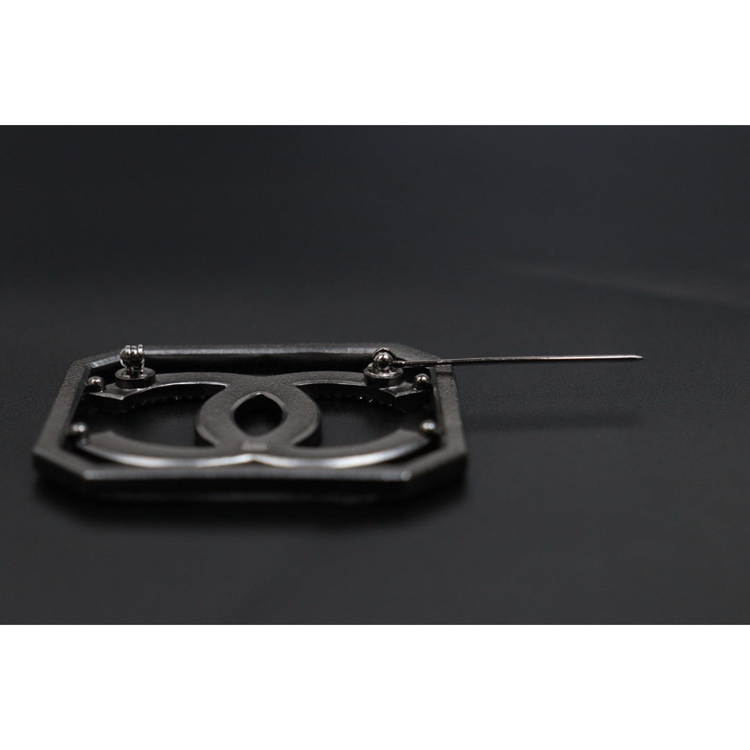 Include Authentic Detective Certificate of Authenticity｜Excellent（Rank SA）｜ CHANEL A17S Coco Mark Rhinestone  Brooch Made In 2017Year ｜S26031006