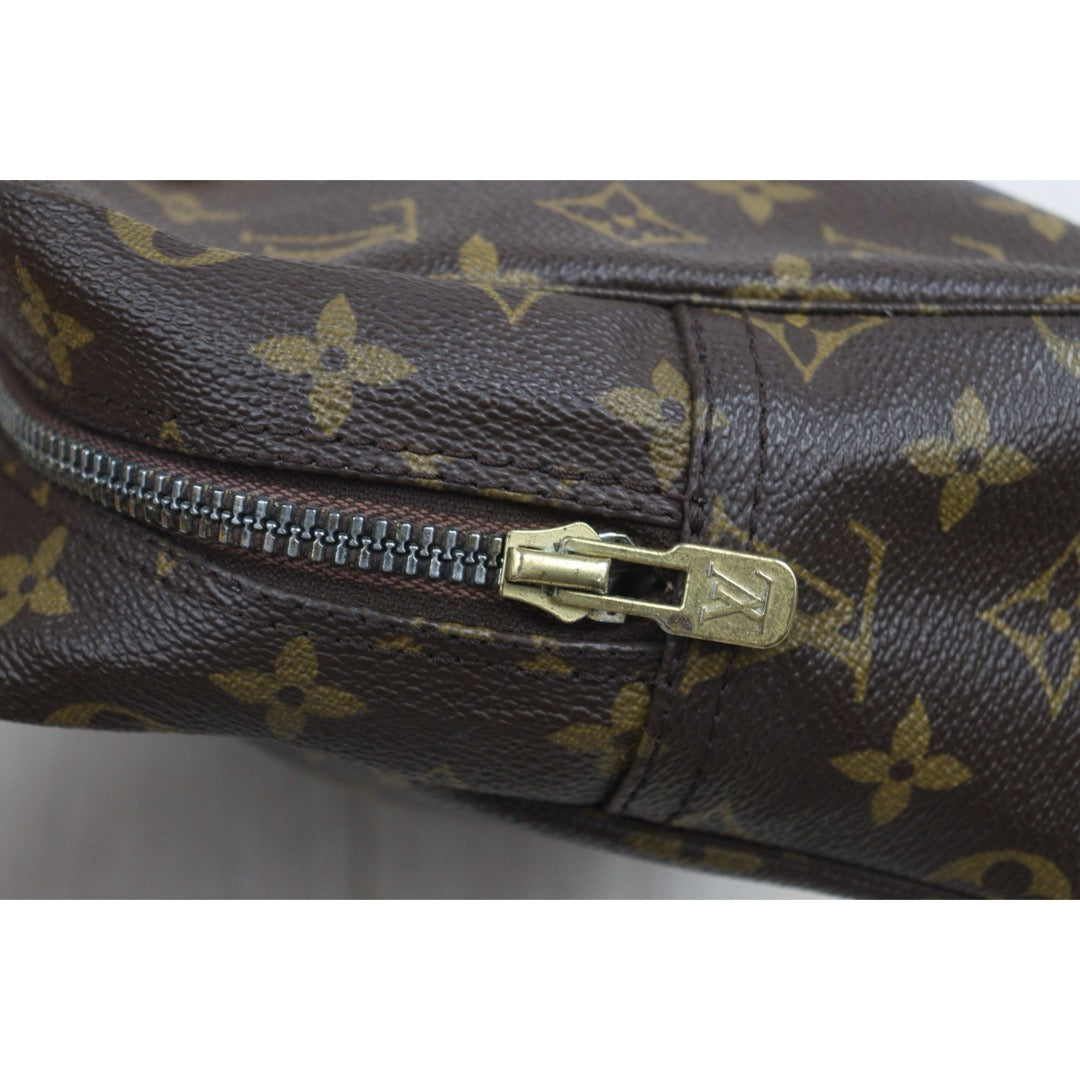 Include Entrupy Certificate of Authenticity｜Good ( Rank AB)｜ Louis Vuitton Truth Toilet 28 Monogram Makeup Pouch｜26072402