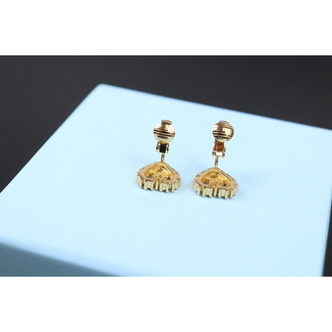 Very Good ( Rank A)｜ Dior CD Earring Gold Plated｜24072509