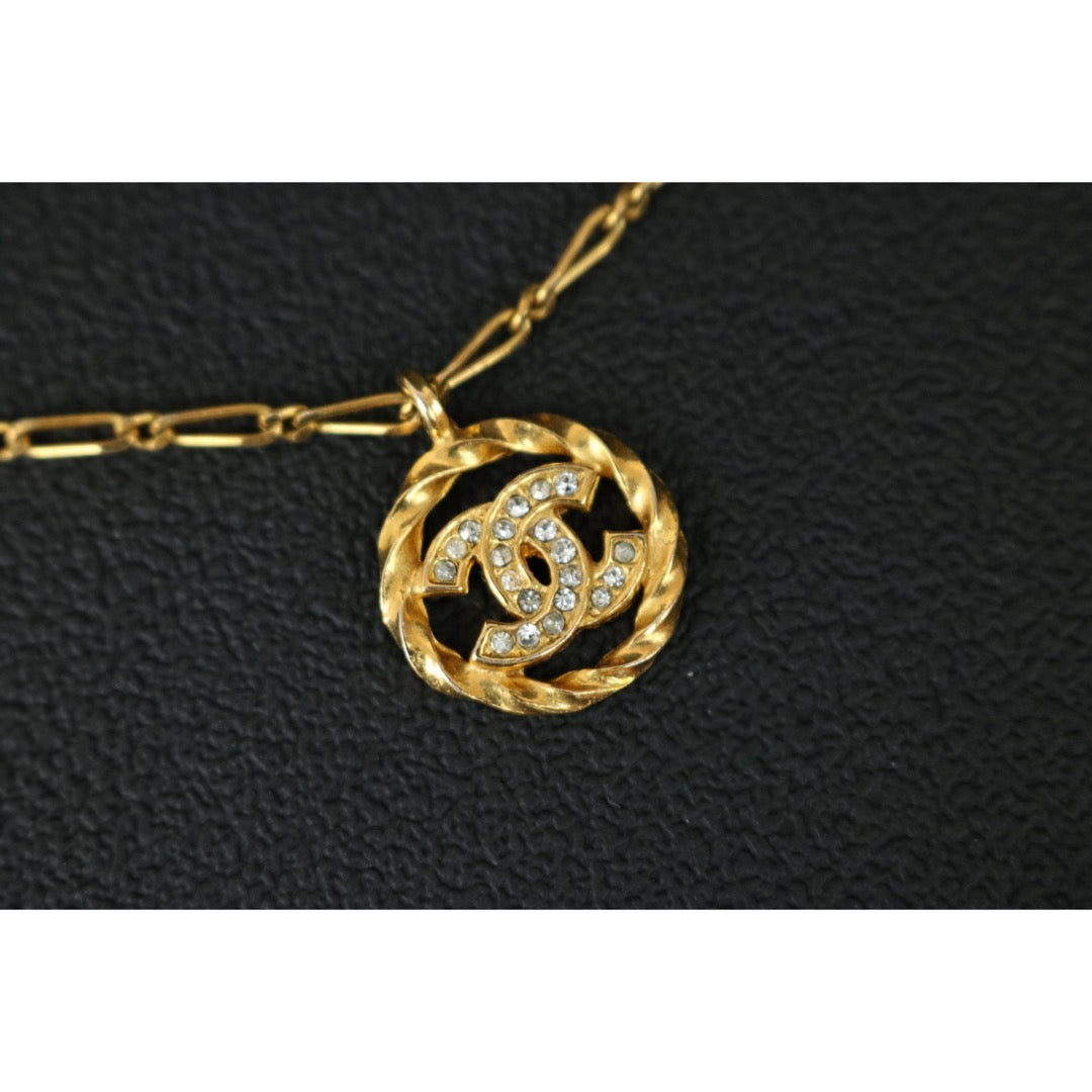 Include Authentic Detective Certificate of Authenticity｜Very Good ( Rank A) ｜CHANEL Vintage COCO Mark Rhinestone Golden Necklace  Made In 1982Year｜Y26051526