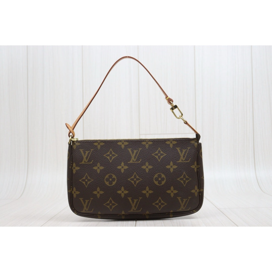 Include Entrupy Certificate of Authenticity｜Good ( Rank AB)｜Louis Vuitton Monogram Pochette Accessoires ｜26052706