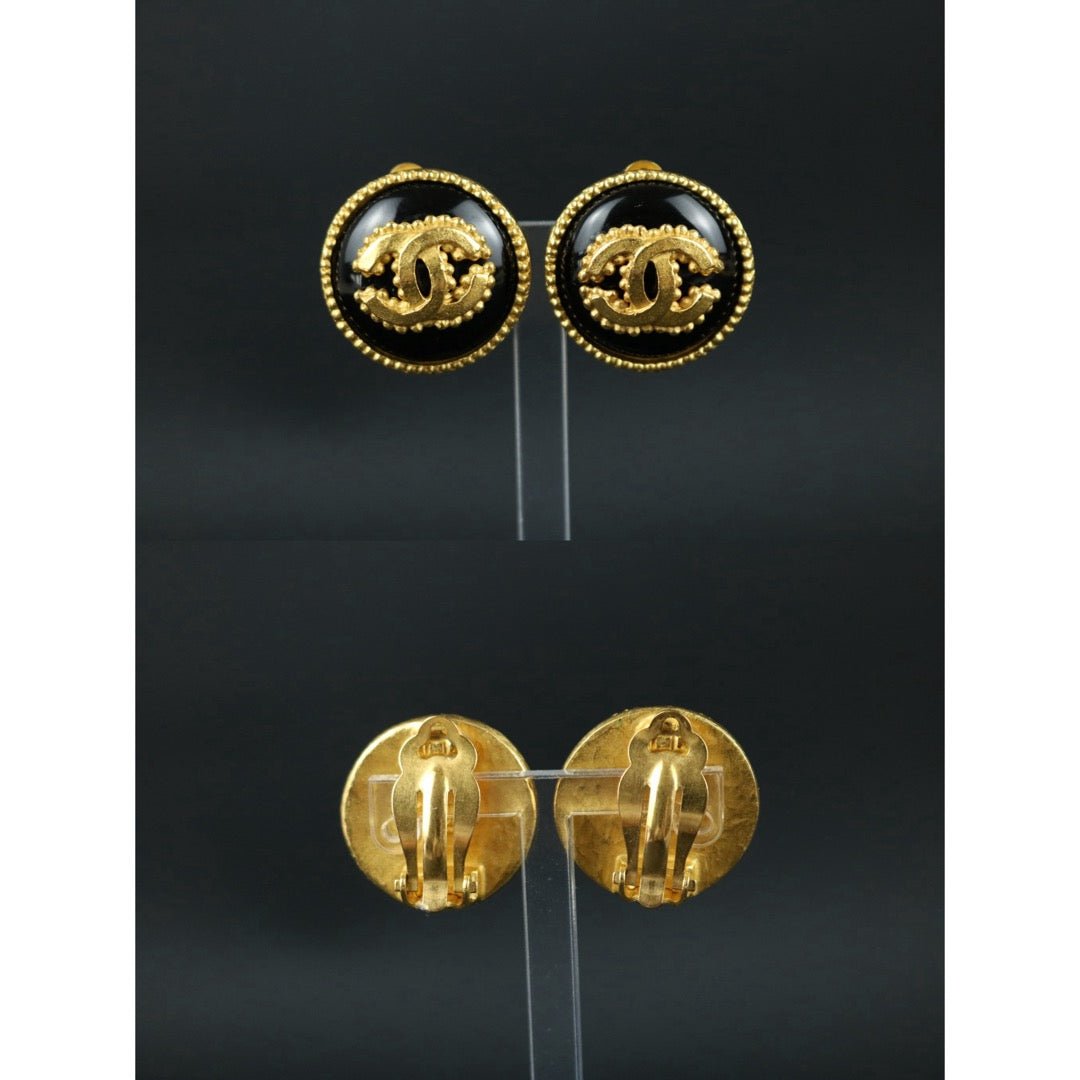 Include Authentic Detective Certificate of Authenticity｜Very Good ( Rank A) ｜CHANEL 96A COCO Mark Vintage Earrings Made In 1996 Year ｜S26071502
