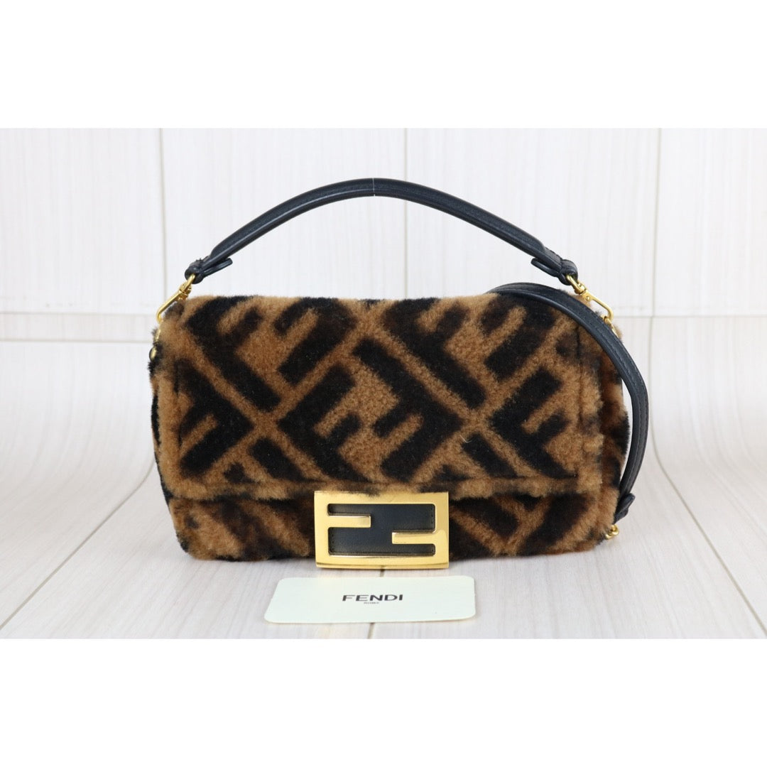 Very Good ( Rank A)｜ FENDI Zucca Mamma Baguette Sheep Skin Brown Shoulder Bag PM｜S25111302