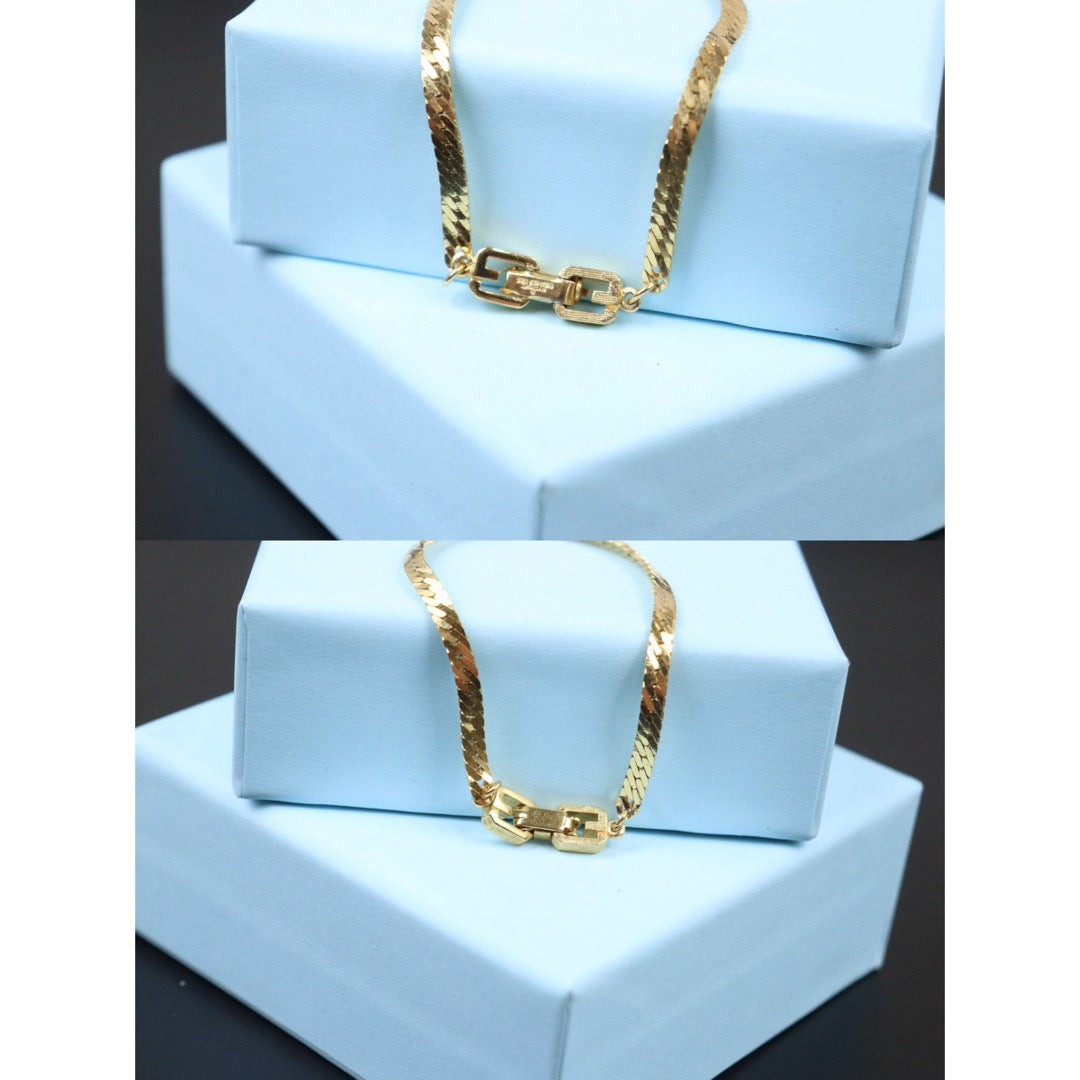 Rank A ｜ Givenchy Gold Plated Necklace Bracelet Set｜Q24071524