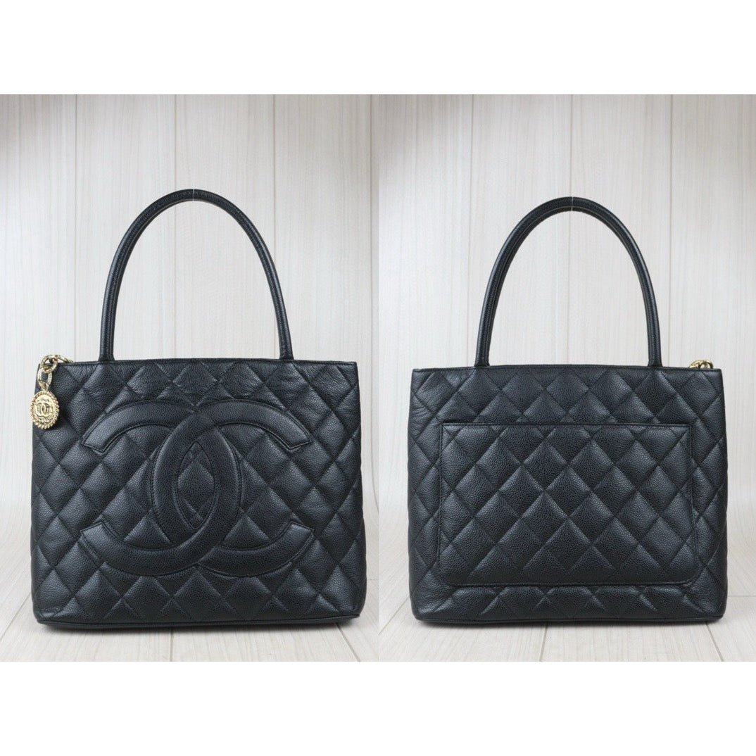 Very Good ( Rank A)｜ CHANEL Caviar Skin Leather Calf Leather Tote Bag Black Made In 2006～2008Year｜24090503