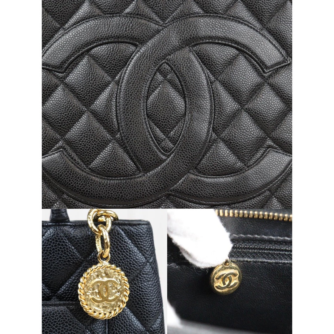 Rank AB｜ CHANEL Caviar Skin Leather Calf Leather Tote Bag Made In 2000～2002Year｜24020803