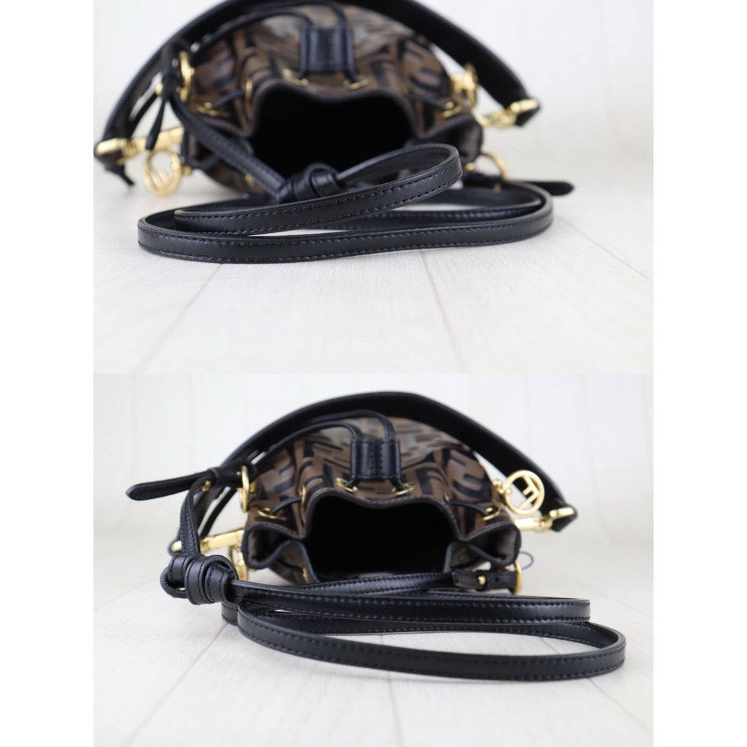 Good ( Rank AB)｜ FENDI Zucca Mini Mon Tresor Calf Leather Bucket bag Shoulder Bag Brown ｜S26010803
