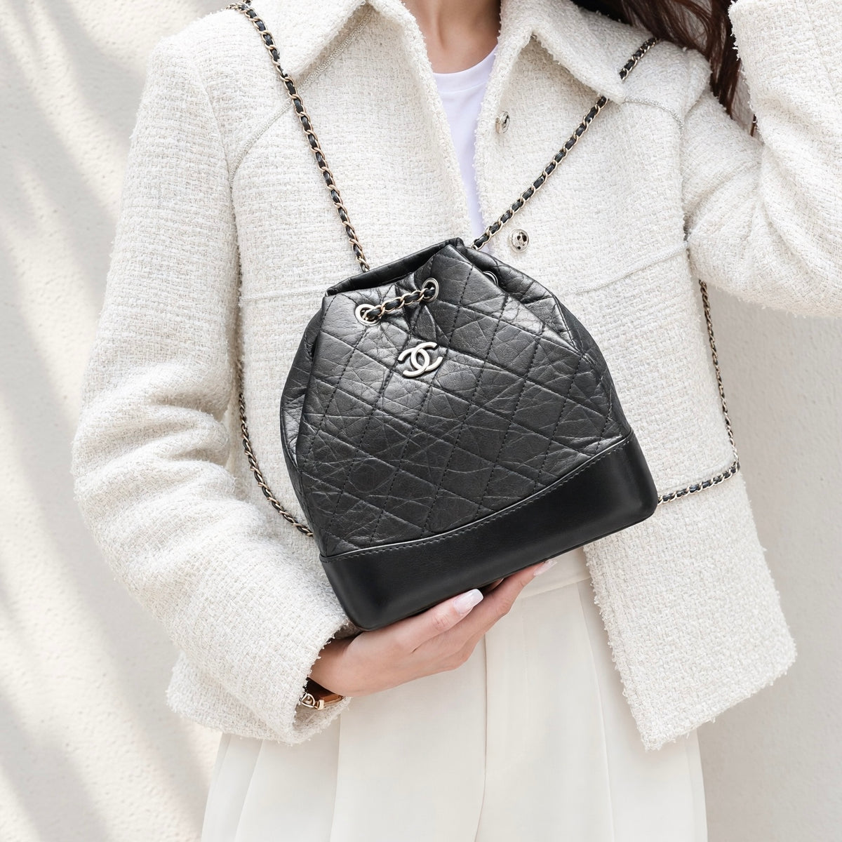 Include Entrupy Certificate of Authenticity｜Good ( Rank AB)｜ CHANEL Gabrielle Calfskin Chain Backpack MM Black Made In 2018-2019Year｜S26090733