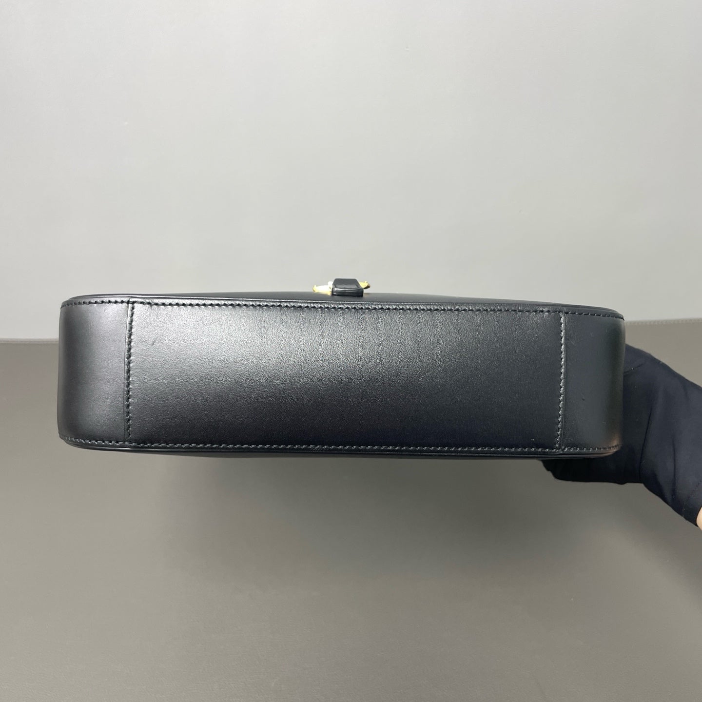 third installment 3/3 ｜ Include Entrupy Certificate of Authenticity｜Very Good ( Rank A)｜  Saint Laurent YSL Hobo Shoulder Bag