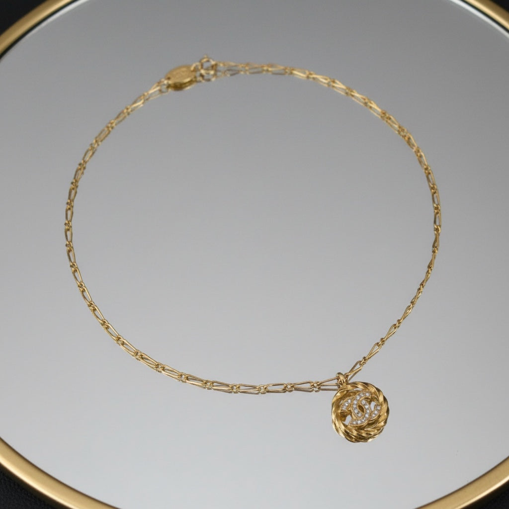Include Authentic Detective Certificate of Authenticity｜Very Good ( Rank A) ｜CHANEL Vintage COCO Mark Rhinestone Golden Necklace  Made In 1982Year｜Y26051526