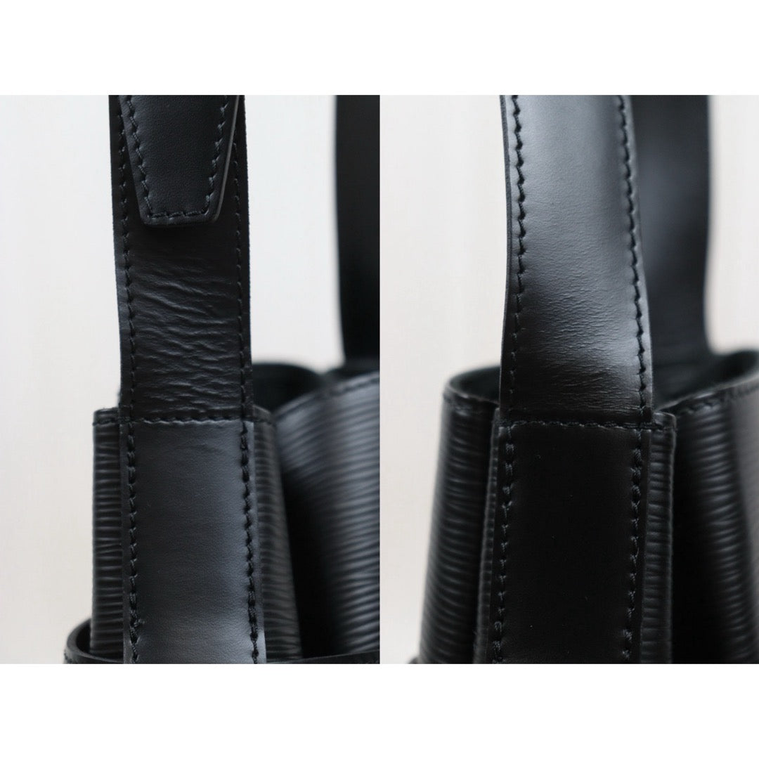 Very Good ( Rank A)｜ LV Epi Sack de Paul Shoulder Bag Black PM｜25102101