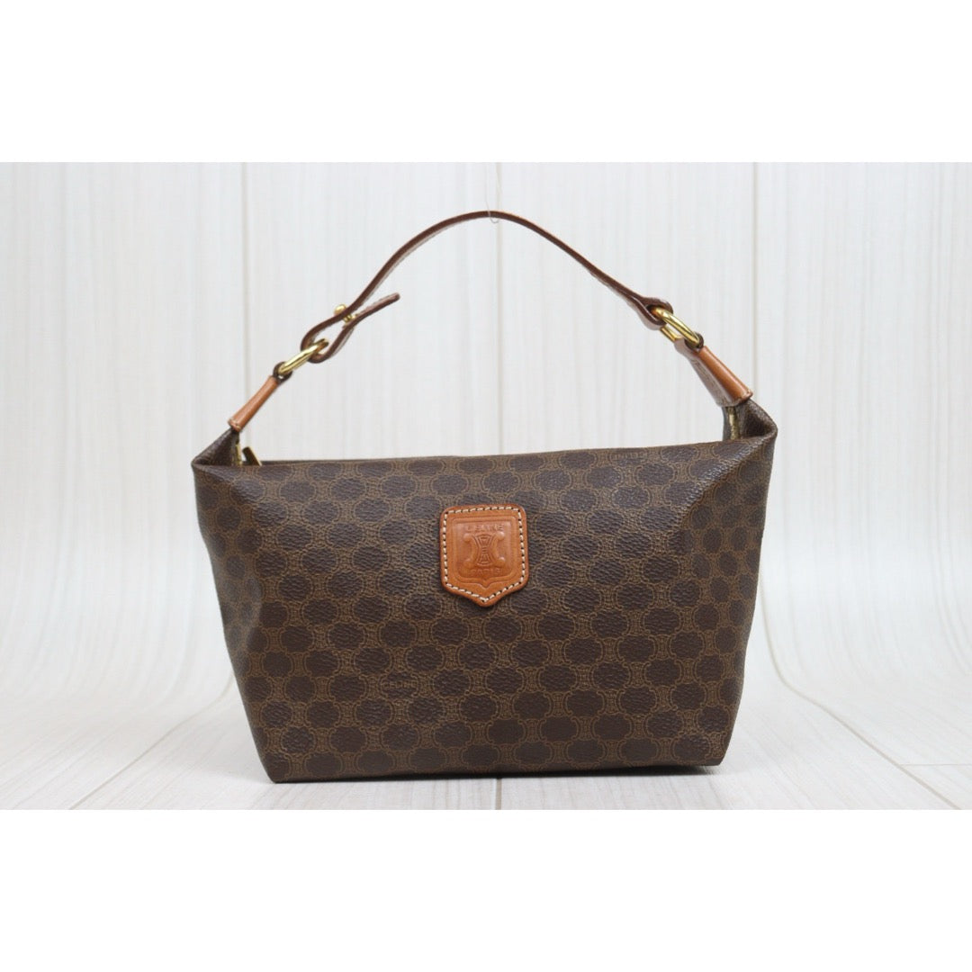 Include Entrupy Certificate of Authenticity｜Very Good ( Rank A)｜ CELINE Macadam Walking Handbag ｜26061808