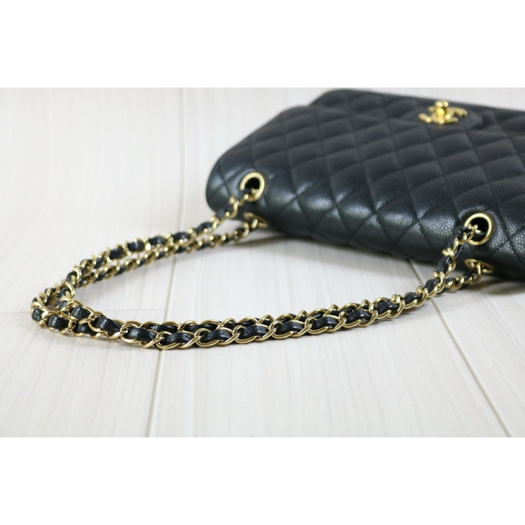 Rank AB ｜ CHANEL Caviar Skin Matrasse Double Flap 25 Shoulder Bag Black ｜S24031806