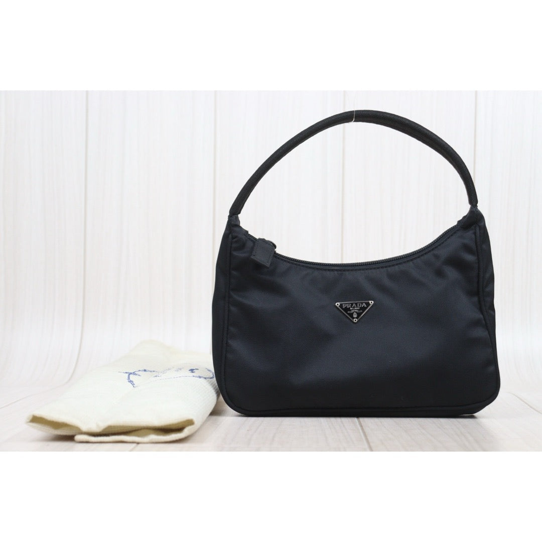Very Good ( Rank A) ｜ PRADA Nylon HOBO HandBag Black｜25090404