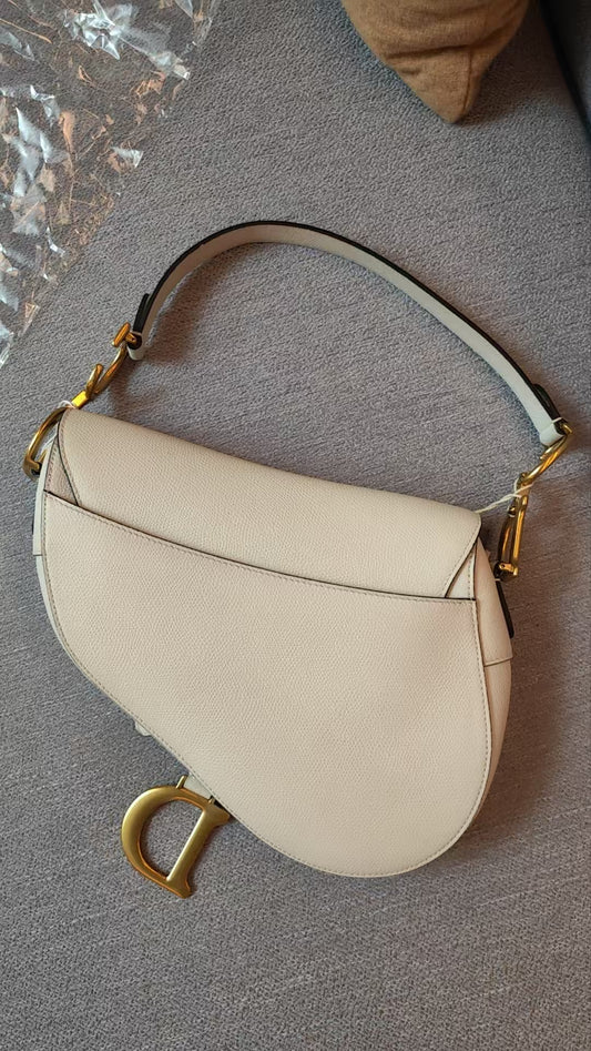 Very Good ( Rank A) ｜  Dior Smooth Calfskin Medium Saddle Bag White