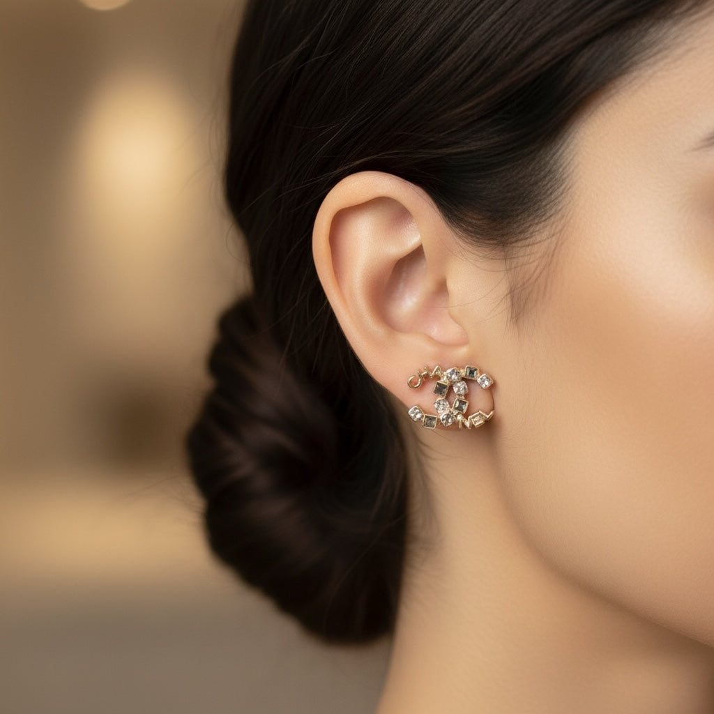 Include Authentic Detective Certificate of Authenticity｜Excellent（Rank SA）｜ CHANEL I24C Coco Mark Golden Rhinestone Earrings Made In 2024Year｜S26031008